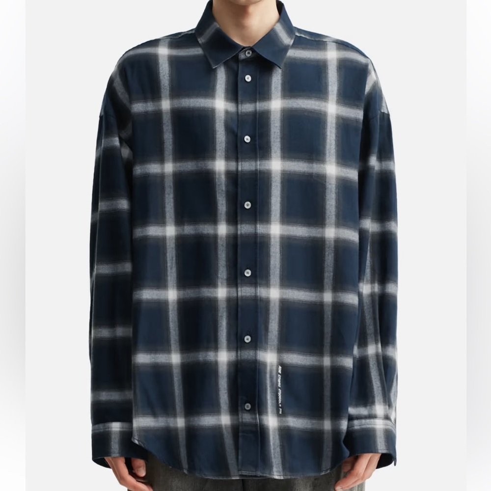 ACNE STUDIOS
Button-Up Shirt